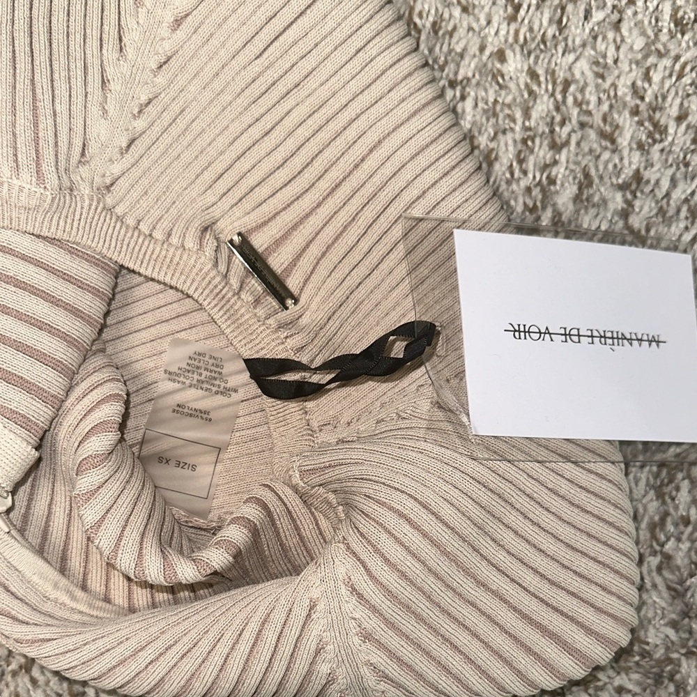 Knitted Two Tone Jumpsuit with Belt - Picture 5 of 5